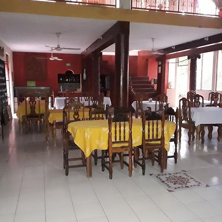 El Chac Mool Bed & Breakfast Santa Elena Exterior foto