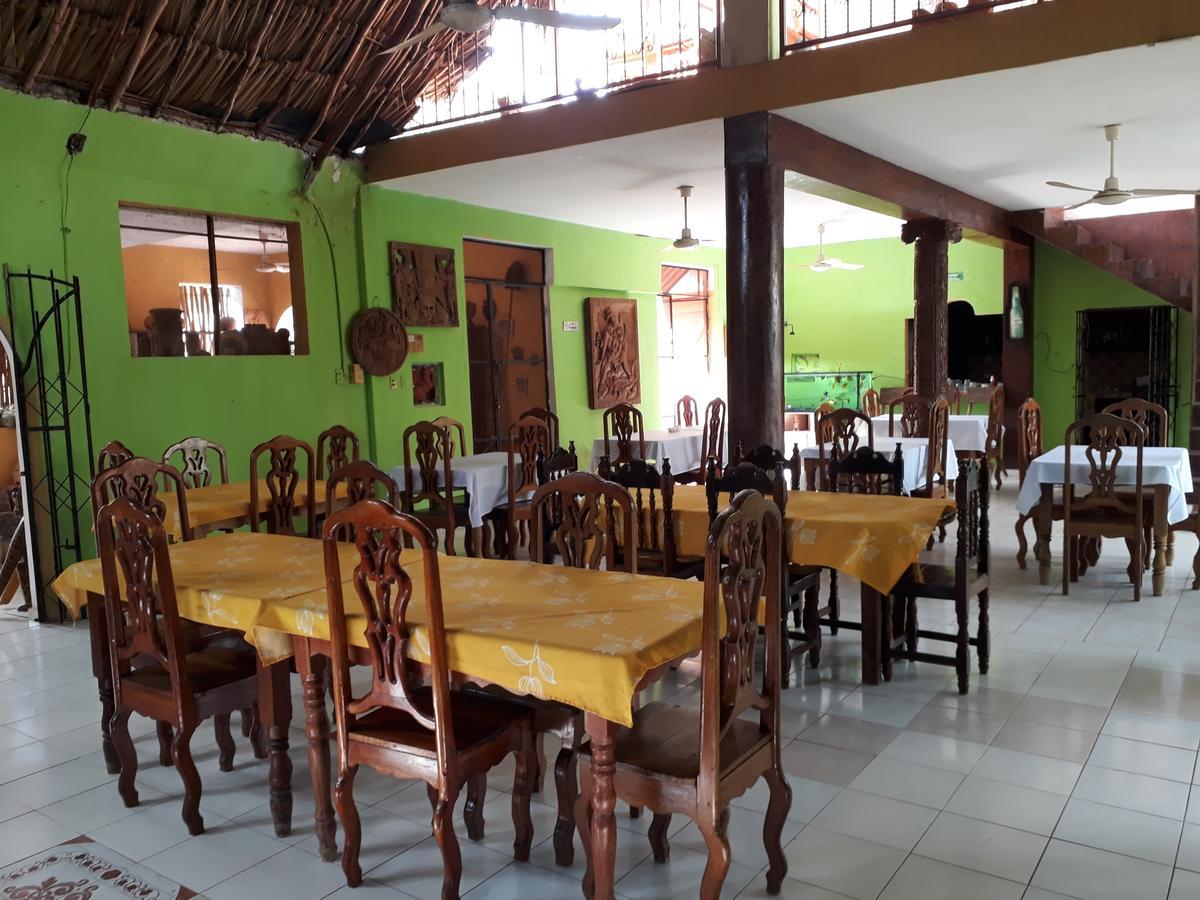 El Chac Mool Bed & Breakfast Santa Elena Exterior foto