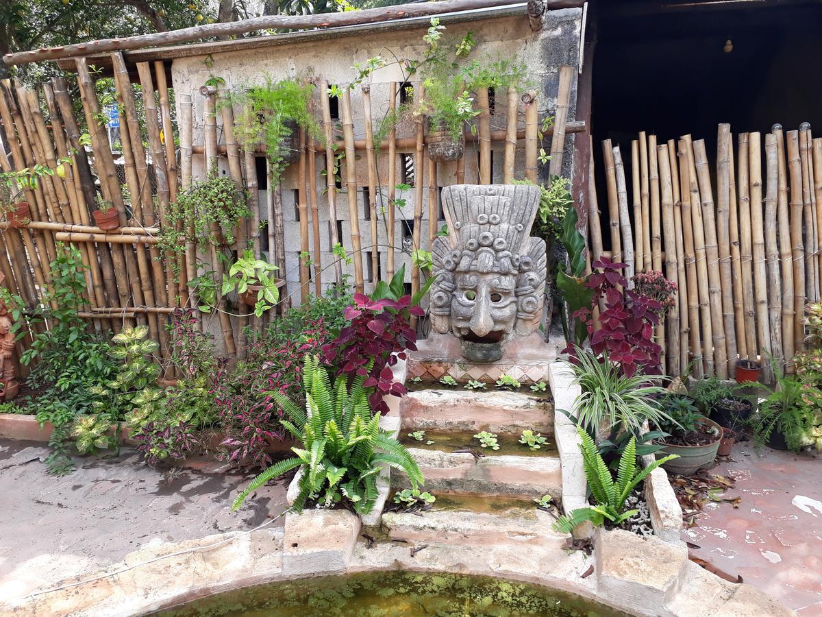 El Chac Mool Bed & Breakfast Santa Elena Exterior foto