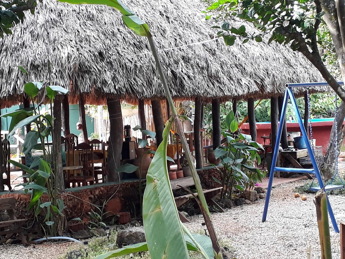 El Chac Mool Bed & Breakfast Santa Elena Exterior foto