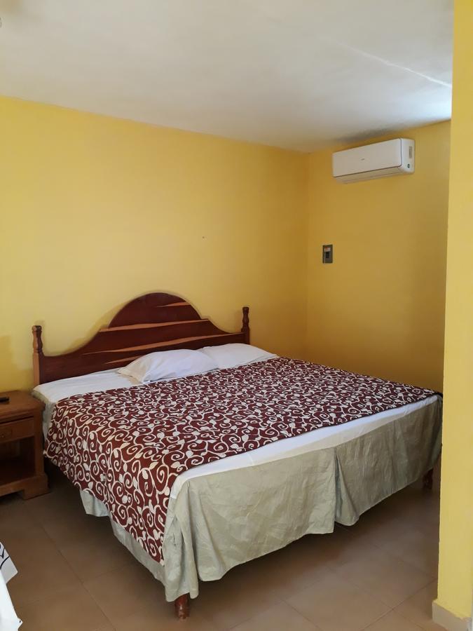 El Chac Mool Bed & Breakfast Santa Elena Exterior foto