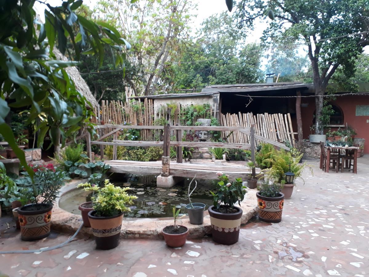 El Chac Mool Bed & Breakfast Santa Elena Exterior foto